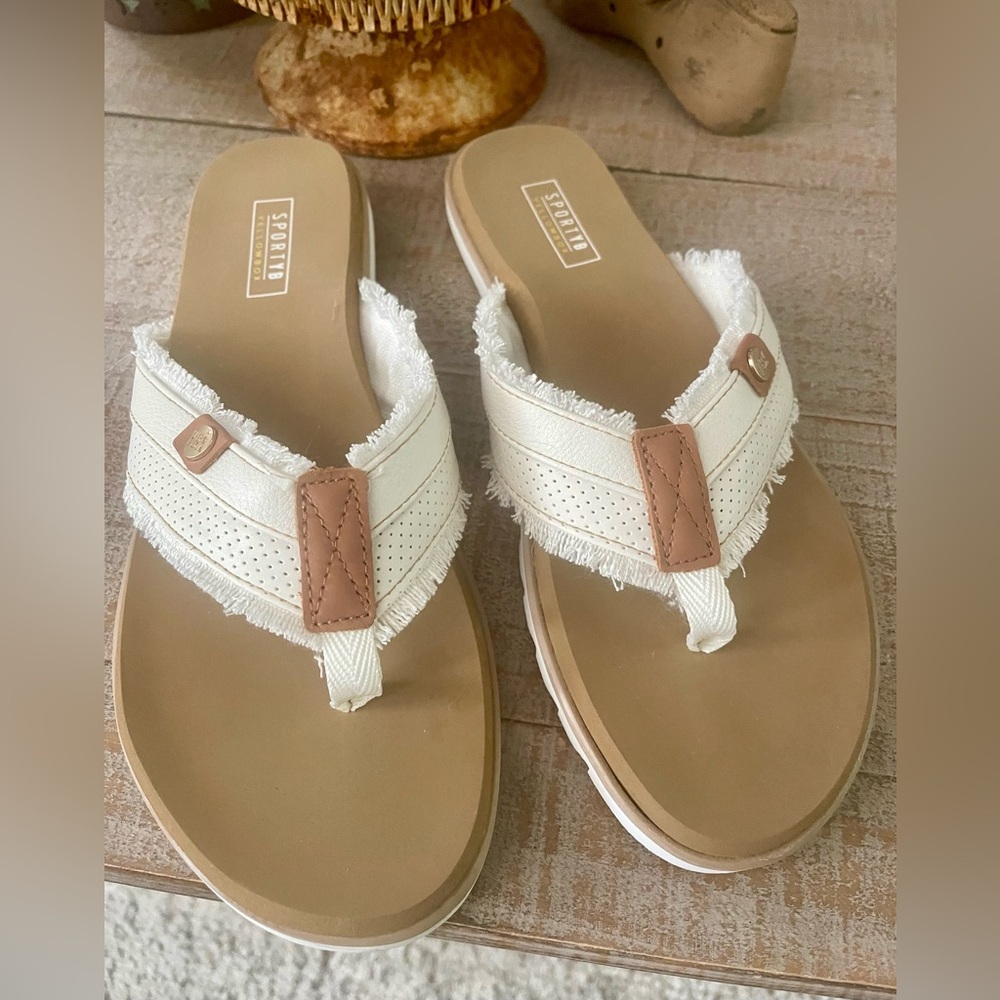Yellow box SUNSHINE  Flip Flop 8.5